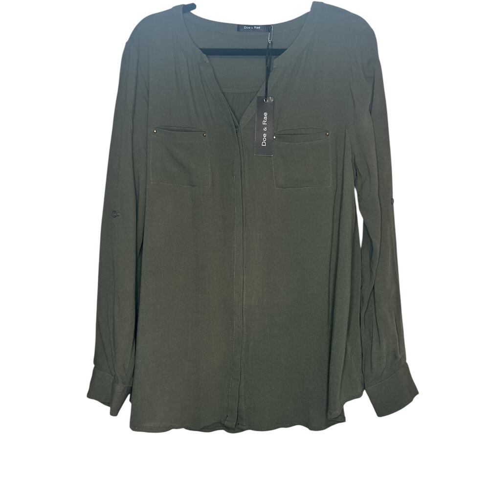 Doe & Rae Green V-Neck Utility Blouse – NWT, Size M - Picture 3 of 4